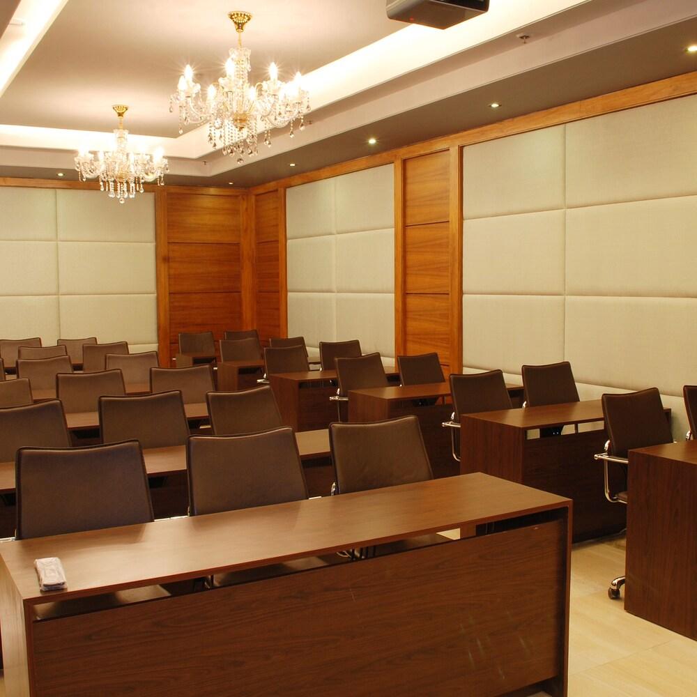 Africa Avenue Gk - 1 Hotel New Delhi Exterior foto