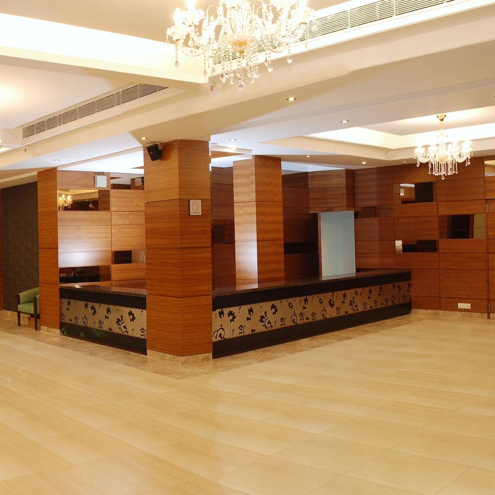 Africa Avenue Gk - 1 Hotel New Delhi Exterior foto