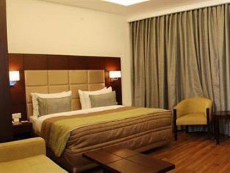 Africa Avenue Gk - 1 Hotel New Delhi Exterior foto