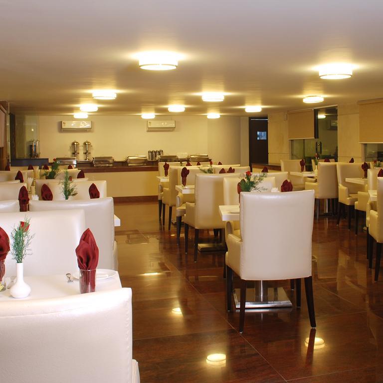 Africa Avenue Gk - 1 Hotel New Delhi Exterior foto