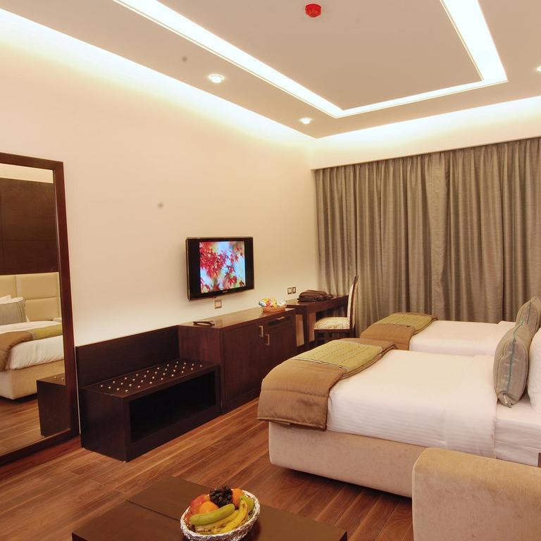 Africa Avenue Gk - 1 Hotel New Delhi Exterior foto