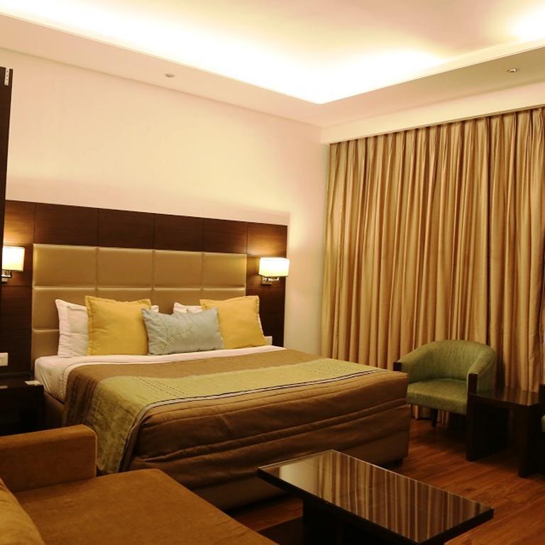 Africa Avenue Gk - 1 Hotel New Delhi Exterior foto
