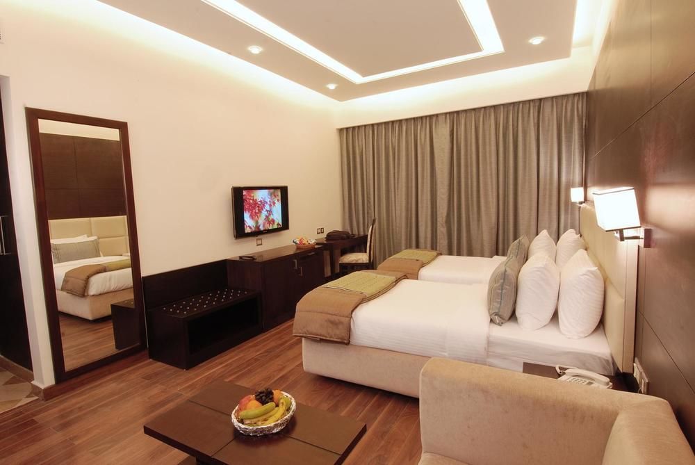 Africa Avenue Gk - 1 Hotel New Delhi Exterior foto